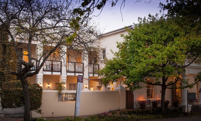 Stellenbosch Central Hotel | Eendracht Hotel