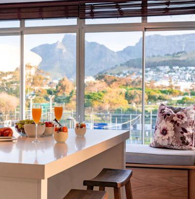 Mouille Point Apartment | Emerald Horizon Mouille Point - Views & Location