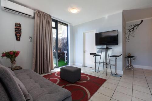 Cape Town City Centre Apartment | Four Seasons 801 by CTHA