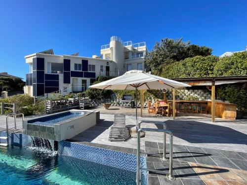 Robberg Beach Villa | Gemini Villa - Solar Powered Pool & Near Beach