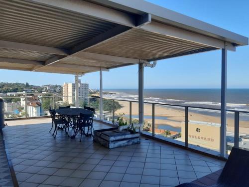 Margate Beach Apartment | Granada Penthouse 2