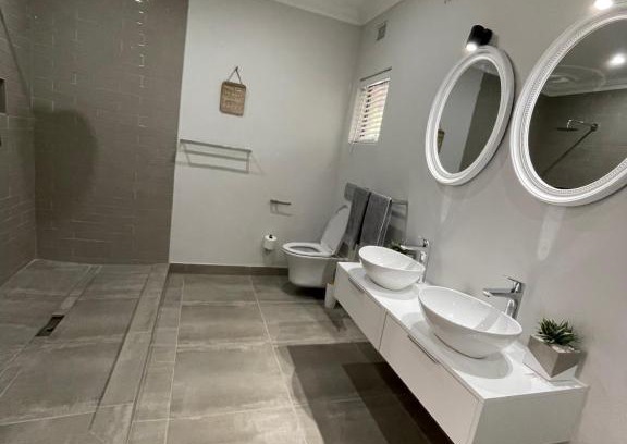 Ballito House | Guest house on Gillian Unit 6
