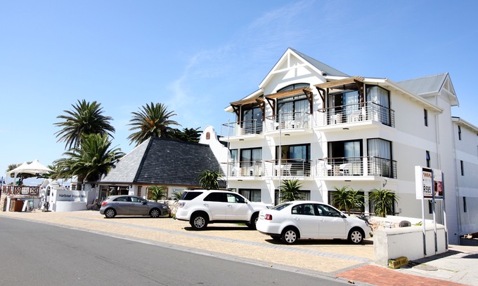 Hermanus City-Centre Hotel | Harbour House Hotel