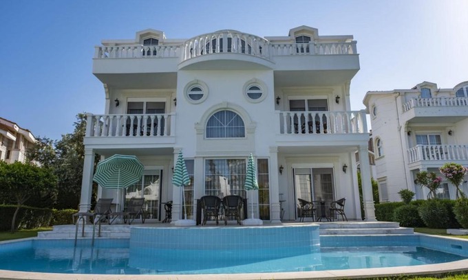 Belek Villa | Helios 5