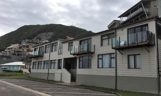 Herolds Bay Apartment | Herolds Bay Accommodation - Coo-ee 3