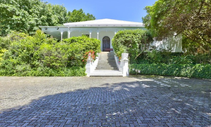Rondebosch House | Historic Rondebosch Home