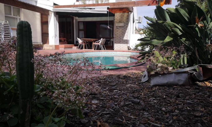 Flamingo Vlei House | Home away from home, friendly hosts