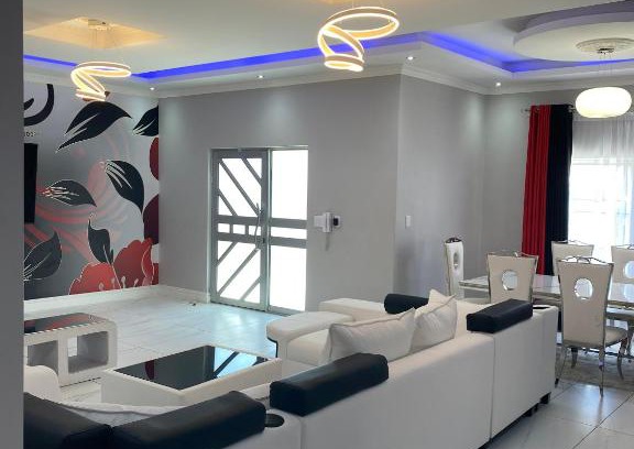 Gordons Bay Central House | Home away from home