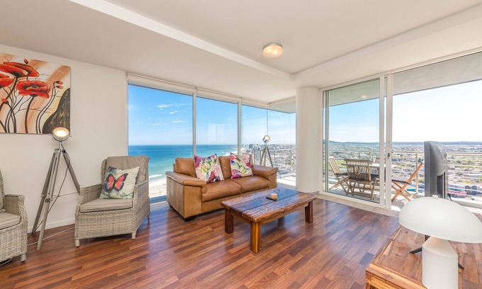 Bloubergstrand Apartment | Horizon Bay 1505, Blouberg by HMH