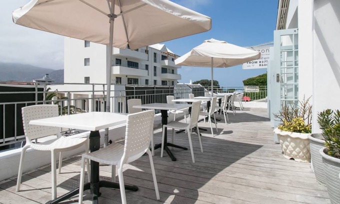 Hermanus City-Centre Hostel | Hostel ∙ 8 guests