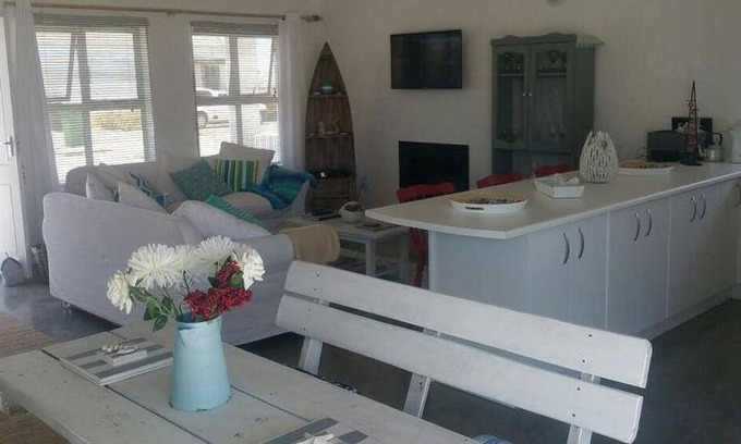 St. Helena Bay House | House ∙ 3 bedrooms ∙ 6 guests