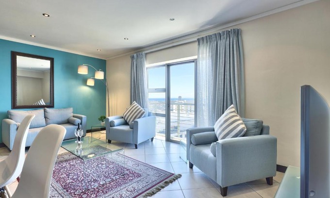 Cape Town City Centre Apartment | Icon 1708
