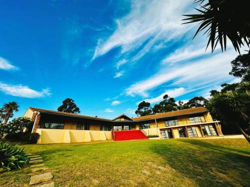 Helderberg Rural House | Into the Sunset Manor