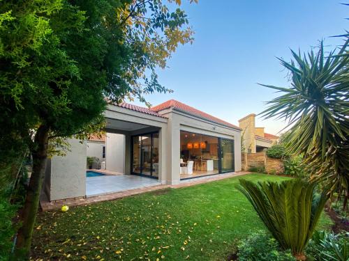 Hartbeespoort House | Kingfisher House, Pecanwood Estate, Hartbeespoort