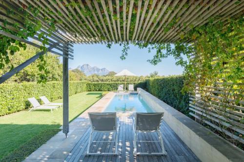 Franschhoek Ski Chalet | La Chataigne Wines & Guest Cottages