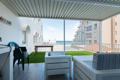 Ballito Apartment | La Mustique 13 - With Inverter