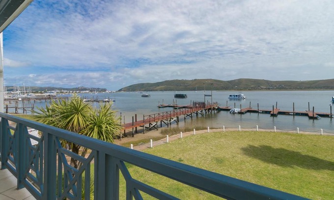 Knysna Central Apartment | Laguna Grove 10
