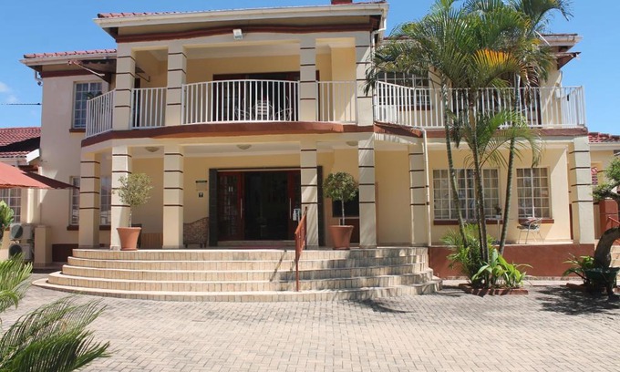 White River House | Lalamnandzi2