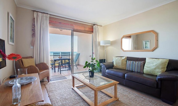 Lagoon Beach Apartment | Leisure Bay 225 by CTHA