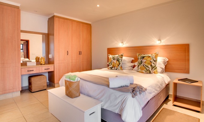 Robberg Beach House | Limoni Luxury Suites