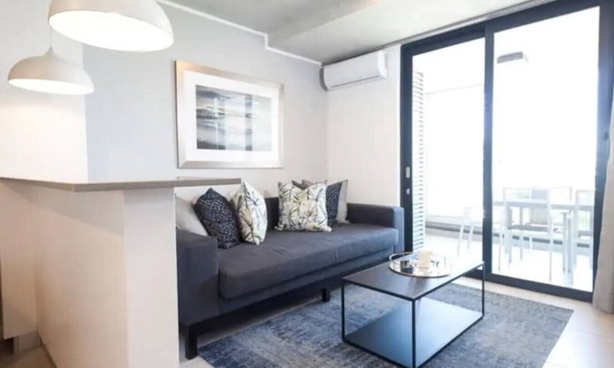 Hillhead Apartment | Lux Holiday Apartment Sibaya W207
