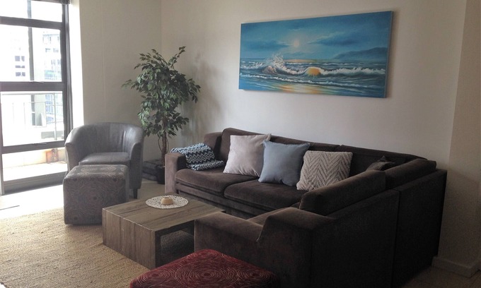 Cape Town City Centre Apartment | Luxury designer apartment in the heart of Cape Town, 3 mountain view, free wifi