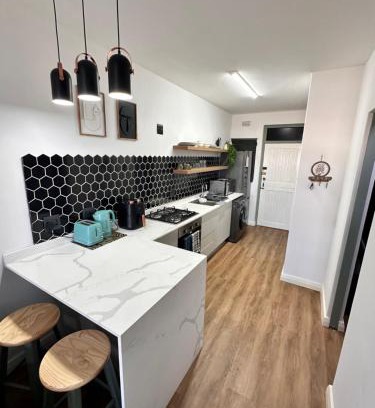 Umdloti Apartment | Luxury modern studio apartment