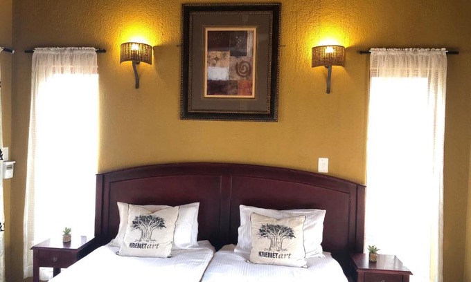 Hoedspruit House | Magwena Guest House, Hoedspruit