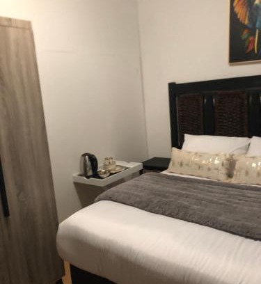 Kareeberg House | Malebo Guest House