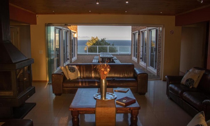 Fish Hoek Apartment | Marianella Guest House