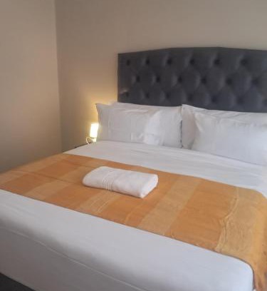 Menlyn Apartment | Menlyn Place Cityscape