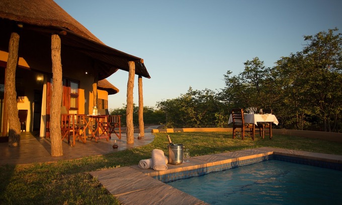 Weipe Hotel | Mopane Bush Lodge