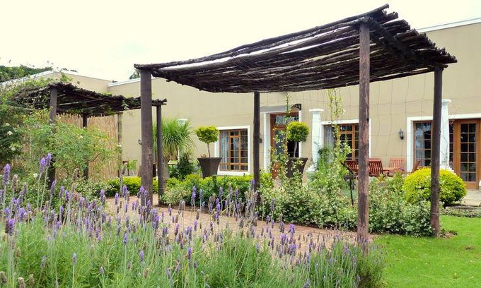 Addo House | Motel ∙ 8 guests