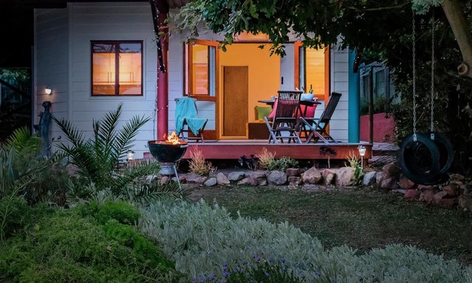 Cape Peninsula Apartment | Mountain View Cabana