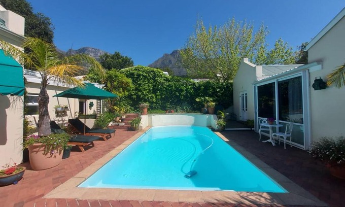 Newlands House | Newlands Guest House
