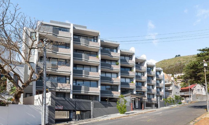 Three Anchor Bay Apartment | NINEONS 3B
