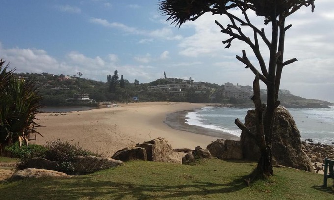Ramsgate Beach Apartment | No 7 Rayvin