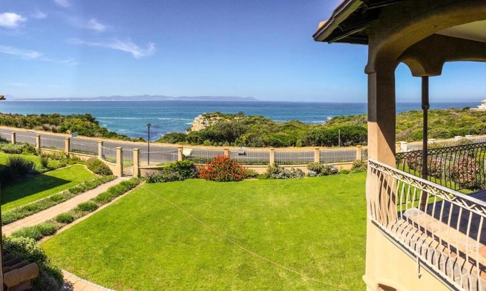 Westcliff House | On The Cliff Guest House