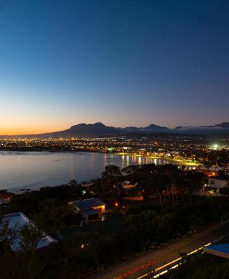 Mountainside Apartment | Palm Tree Self-Catering Apartment