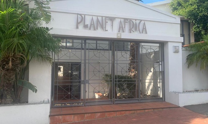 Sea Point Apartment | Planet Africa Sea Point