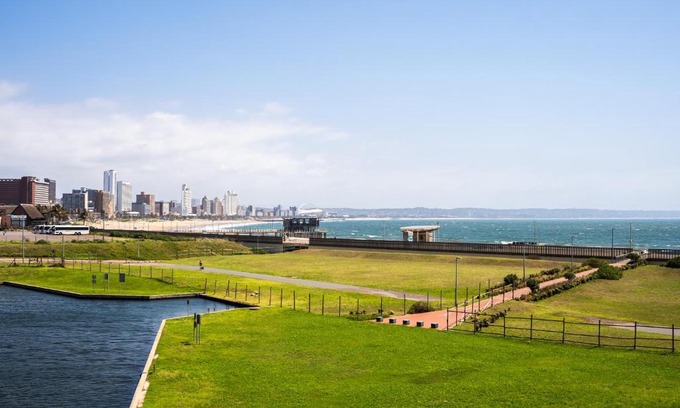 Durban Point Apartment | Point water front executive apartment