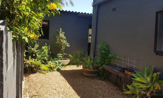 Edgemead House | Private double room CT