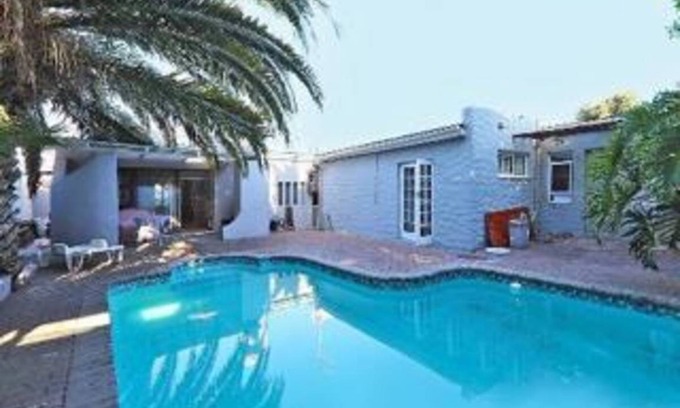 Plumstead Resort | Private room ∙ 1 guest
