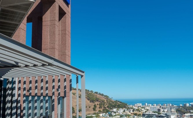 Cape Town City Centre Hotel | Radisson Blu Hotel & Residence, Cape Town