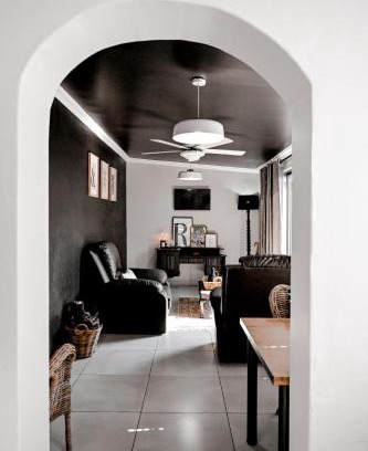 Sinoville Apartment | Reveuse