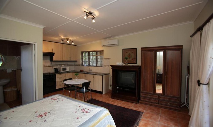 Berea House | Rose Petals Guest House