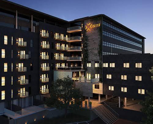 Sandown Apartment | Sandton Exclusive Loft