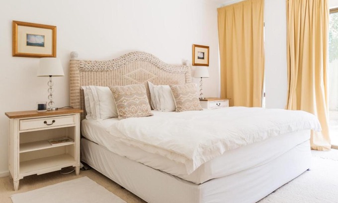 Sandown House | Sandton Stay Casa Rosa