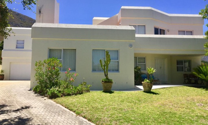 Hermanus Heights House | Selkirk House 65