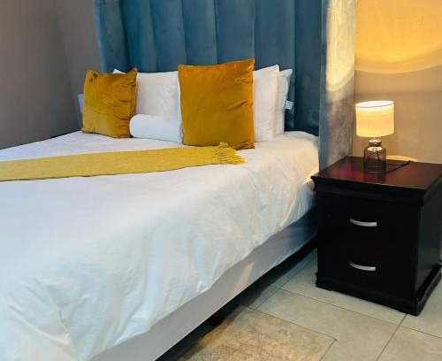 Bela-Bela House | SERENE ACCOMMODATION PALACE